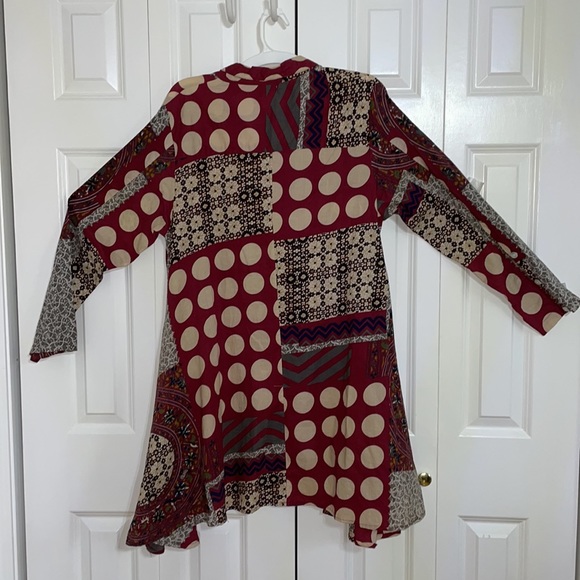 Tulip women’s cotton button down tunic, Size Small (runs more like a medium). - Picture 3 of 9